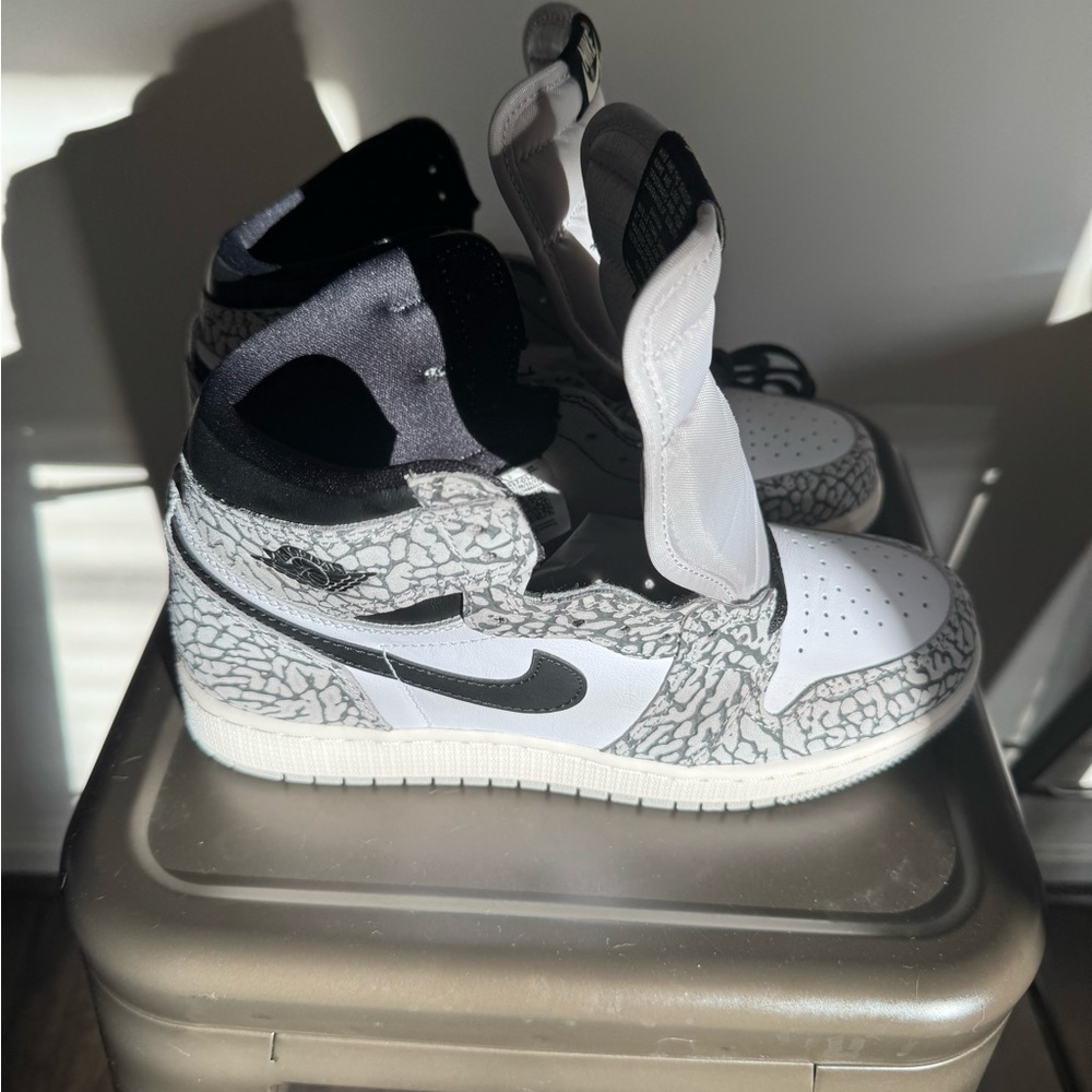 New Nike Air Jordan with Black, Grey and White Pattern